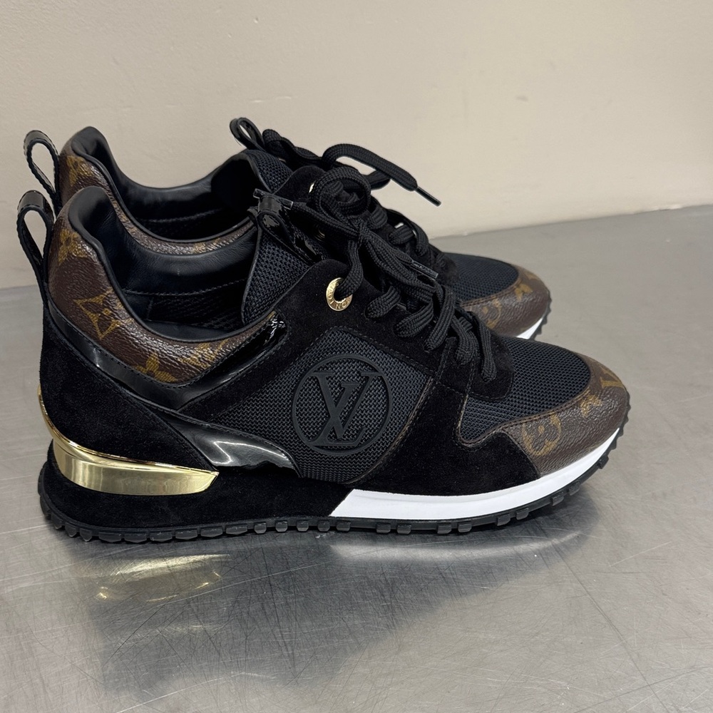 Louis Vuitton Black and Gold Monogram Sneakers size 38